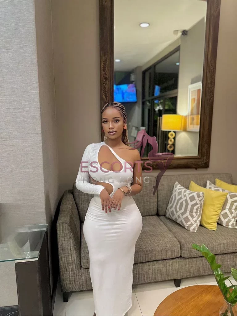 Ava, 25 years, 175 cm