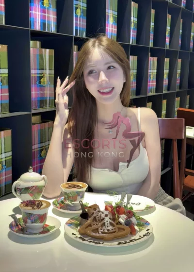 Emily, 25 years, 169 cm