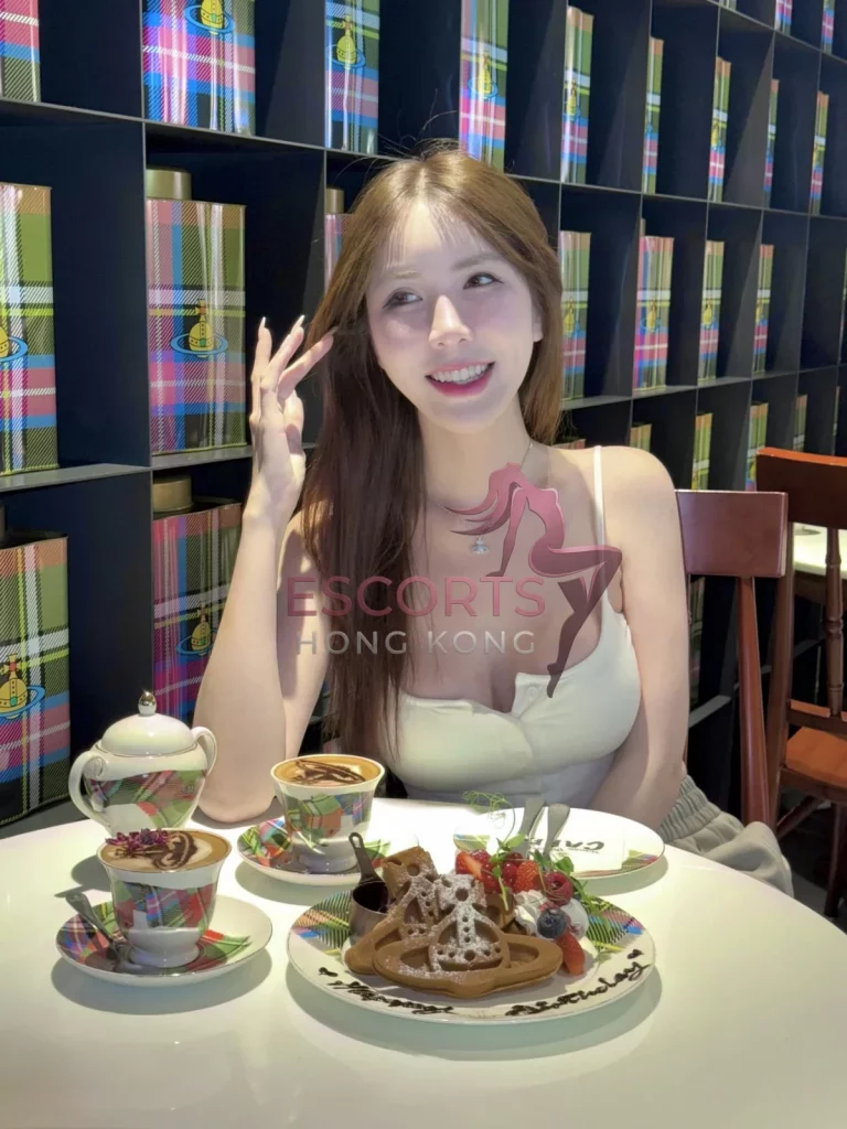 Emily, 25 years, 169 cm
