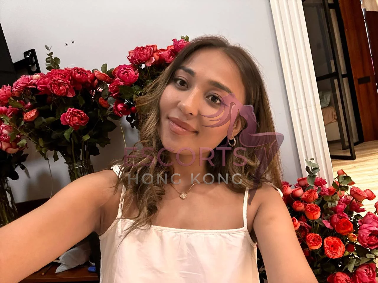 Mona, 26 years, 174 cm