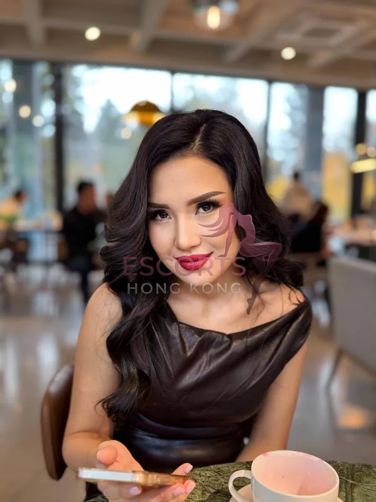 Melani, 25 years, 168 cm