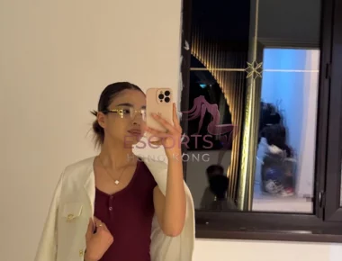 Layla, 18 years, 165 cm video